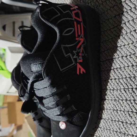 Shoes - Picture 2 of 3